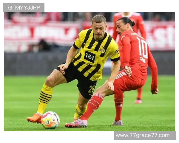 拜仁大胜重登榜首，德甲巅峰再现火焰